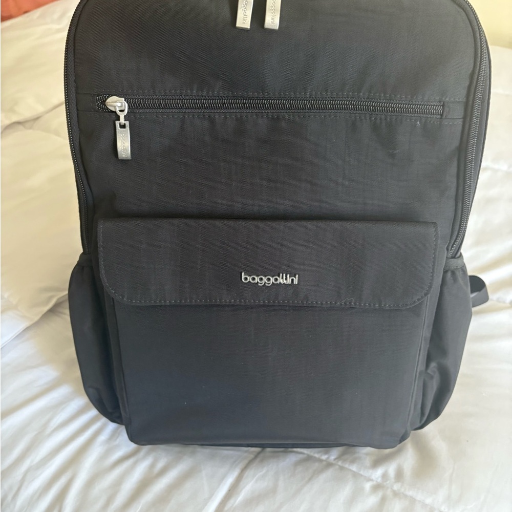 Baggallini Backpack - image 2